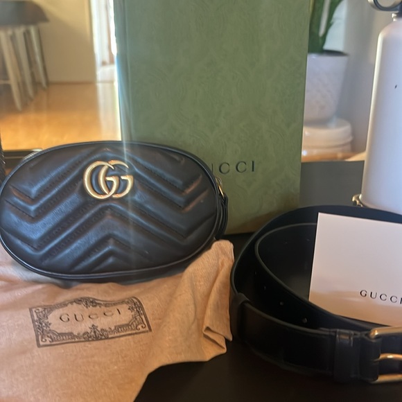 Gucci GG Marmont Matelassé Leather Belt Bag in black - Picture 2 of 7